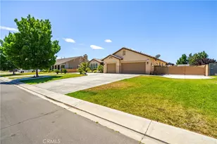 1718 E Whitlatch, Lancaster, CA 93535 - Photo 4