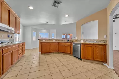 21741 Ives Court, California City, CA 93505 - Photo 8