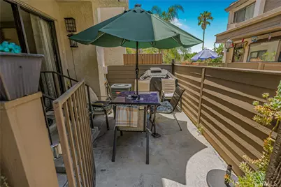 10009 Topanga Canyon Boulevard #5, Chatsworth, CA 91311 - Photo 14