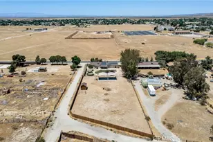 9742 E Ave R 8, Littlerock, CA 93543 - Photo 38