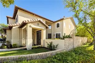 30479 Mallorca Pl, Castaic, CA 91384 - Photo 4