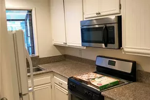 27929 Tyler Ln, Canyon Country, CA 91387 - Photo 12