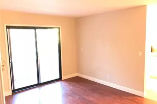 27929 Tyler Ln, Canyon Country, CA 91387 - Photo 2