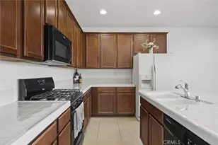 15530 Montalone Pl, Bakersfield, CA 93314 - Photo 12