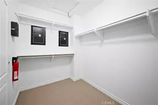 8501 Browns Creek Ln, Canoga Park, CA 91304 - Photo 30