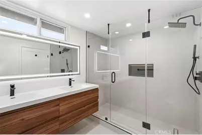 18912 Halsted Street, Northridge, CA 91324 - Photo 32