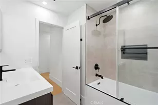 18912 Halsted St, Northridge, CA 91324 - Photo 32