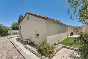 807 Links View Dr, Simi Valley, CA 93065 - Photo 32