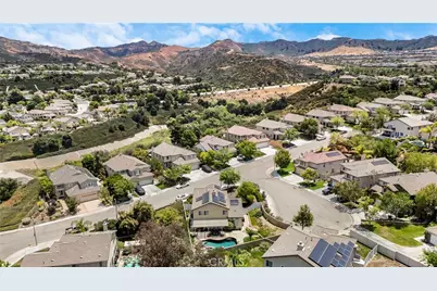 26445 Oakdale Canyon, Canyon Country, CA 91387 - Photo 14