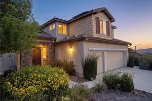 26445 Oakdale Canyon, Canyon Country, CA 91387 - Photo 2