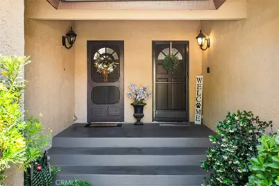 22914 Banyan Pl #201, Saugus, CA 91390 - Photo 2