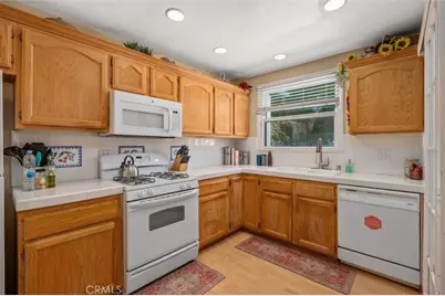 6613 Randi Avenue, Woodland Hills, CA 91303 - Photo 10
