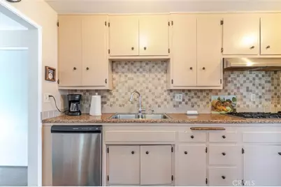20410 Septo, Chatsworth, CA 91311 - Photo 16