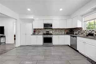 16938 Hartland St, Van Nuys, CA 91406 - Photo 10