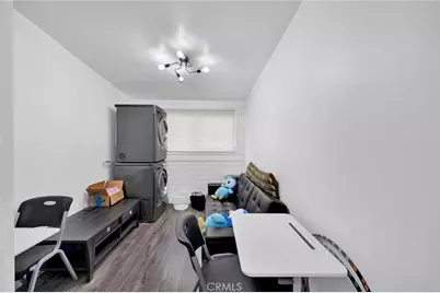 16938 Hartland Street, Van Nuys, CA 91406 - Photo 14