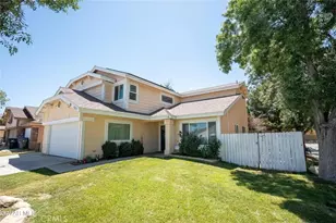 43659 Serenity Ct, Lancaster, CA 93535 - Photo 2