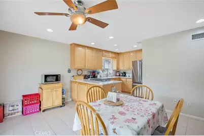 20862 Alaminos, Saugus, CA 91350 - Photo 12