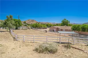 11820 Darling Rd, Agua Dulce, CA 91390 - Photo 36