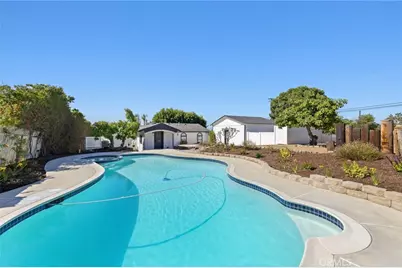 450 W Loop, Camarillo, CA 93010 - Photo 26