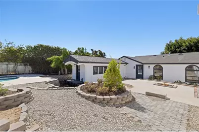 450 W Loop, Camarillo, CA 93010 - Photo 16