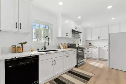 9246 Manzanar, Downey, CA 90240 - Photo 6