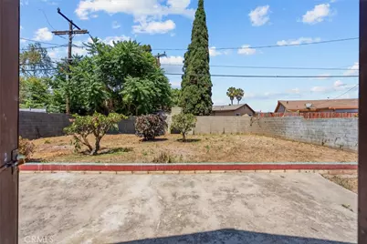 14609 S Cahita Avenue, Compton, CA 90220 - Photo 32