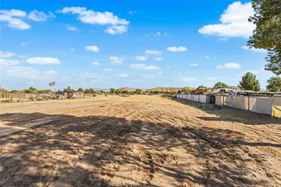 16114 Valeport, Lancaster, CA 93535 - Photo 32