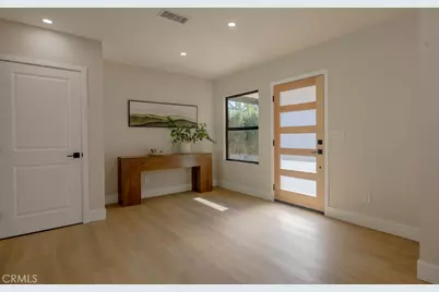 5710 Wilbur, Tarzana, CA 91356 - Photo 8