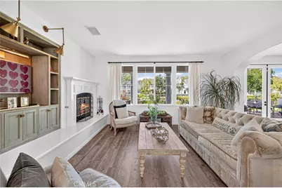 27034 Island, Valencia, CA 91355 - Photo 8
