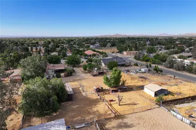 10042 Ave S12, Littlerock, CA 93543 - Photo 48