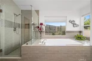 5919 County Oak Rd, Woodland Hills, CA 91367 - Photo 24