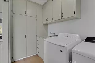 5631 Park Oak Pl, Los Angeles, CA 90068 - Photo 22