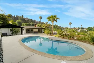 5631 Park Oak Pl, Los Angeles, CA 90068 - Photo 24