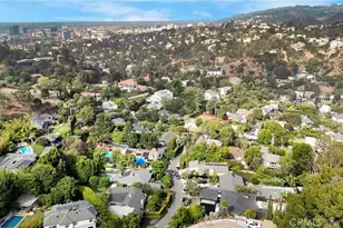 5631 Park Oak Pl, Los Angeles, CA 90068 - Photo 30