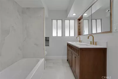 5631 Park Oak Place, Los Angeles, CA 90068 - Photo 14