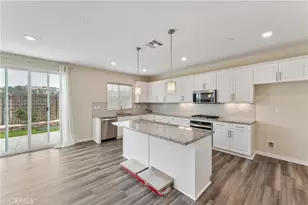 17115 Zion, Canyon Country, CA 91387 - Photo 4