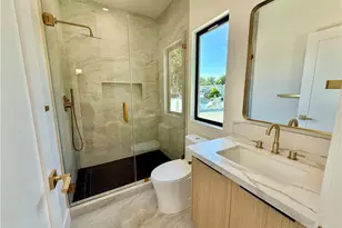 22130 Gault St, Canoga Park, CA 91303 - Photo 28