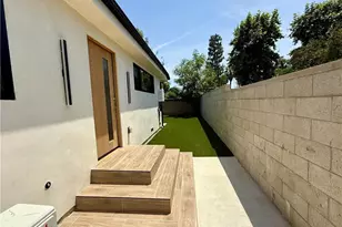 22130 Gault St, Canoga Park, CA 91303 - Photo 30