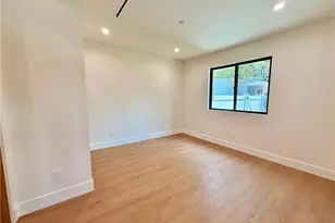 22130 Gault St, Canoga Park, CA 91303 - Photo 40