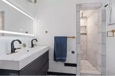 7312 Caldus Avenue, Van Nuys, CA 91406 - Photo 14