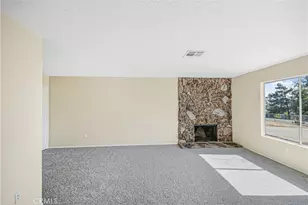 11694 Pepper St, Hesperia, CA 92345 - Photo 2