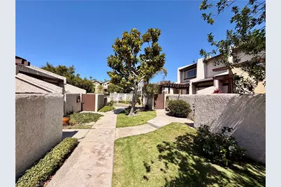 23334 S Vermont Avenue, Torrance, CA 90502 - Photo 4