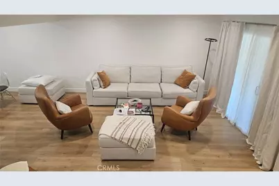 18333 Hatteras  St #68, Tarzana, CA 91356 - Photo 2
