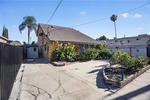 16042 Kittridge, Van Nuys, CA 91406 - Photo 2