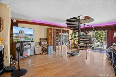 16042 Kittridge, Van Nuys, CA 91406 - Photo 6