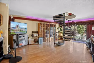 16042 Kittridge, Van Nuys, CA 91406 - Photo 6