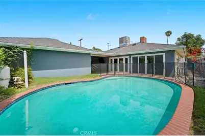 7027 Gloria Avenue, Lake Balboa, CA 91406 - Photo 24