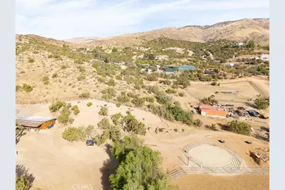 6535 Juniper Crest Road, Agua Dulce, CA 91390 - Photo 10