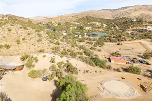 6535 Juniper Crest Rd, Agua Dulce, CA 91390 - Photo 10