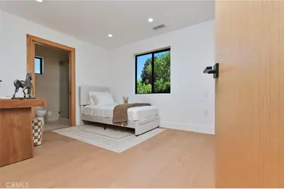 23409 Friar, Woodland Hills, CA 91367 - Photo 40